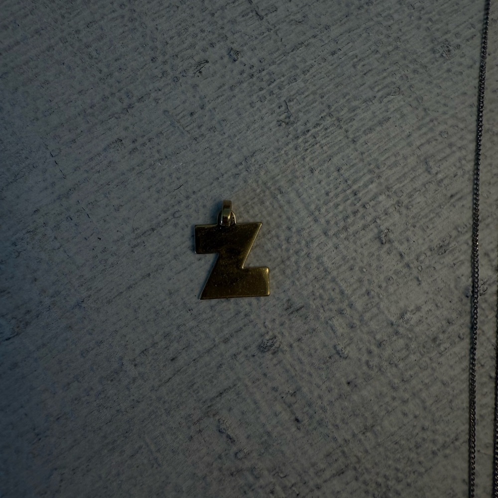 Gold Z Pendant Jenny bird charm